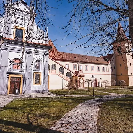Apartment Klasterni *